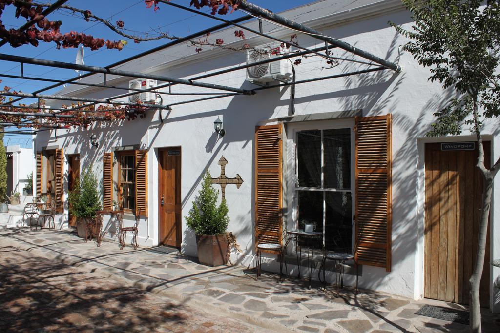 Cape Karoo Guesthouse Beaufort West Exterior foto